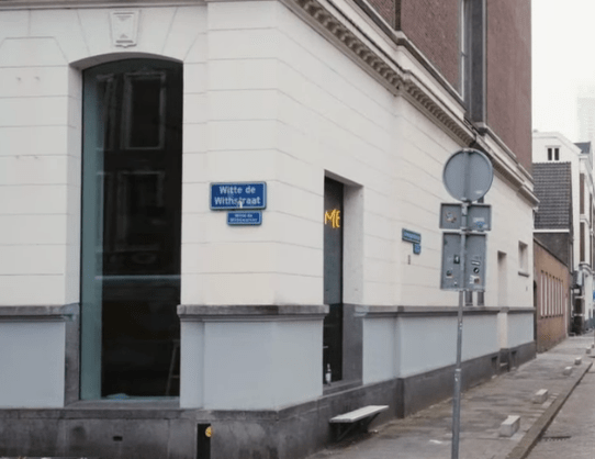 Questions regarding colonial street names in Rotterdam